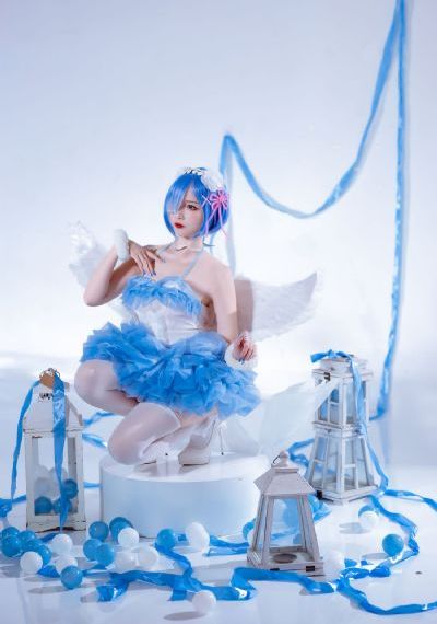 牙斗兽娘第一季免费看